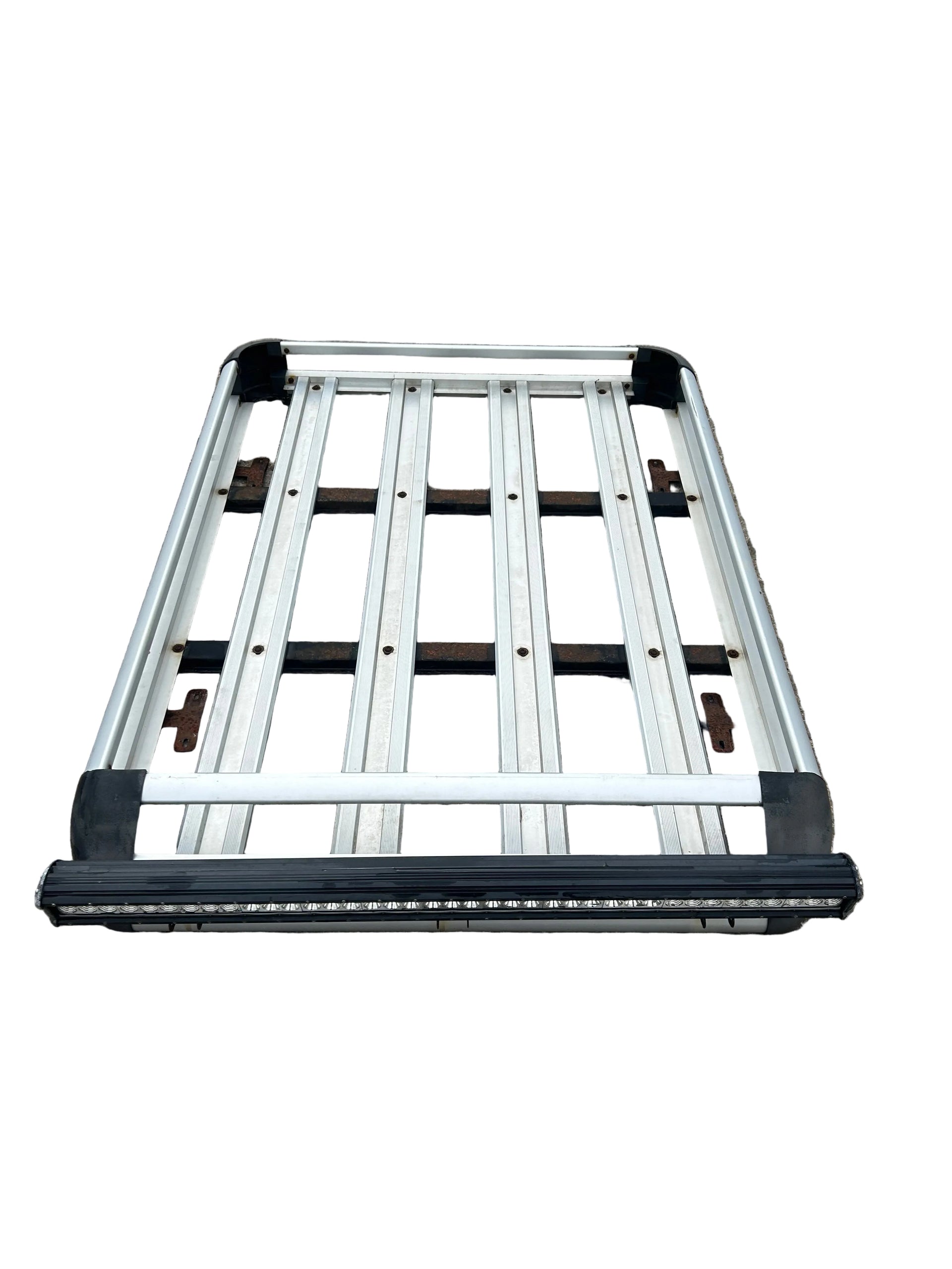 Roof basket with light bar
