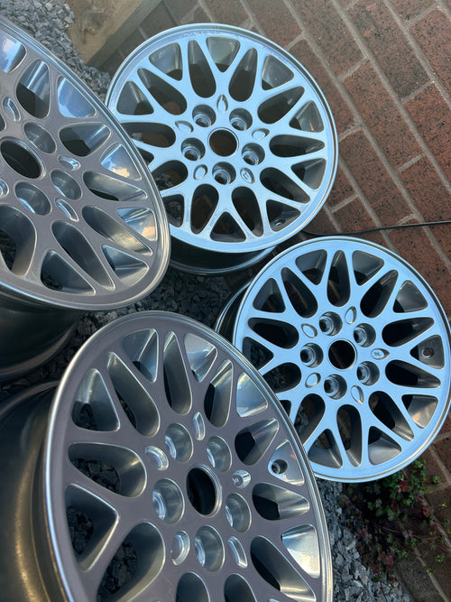 4x Snowflake XJ alloys